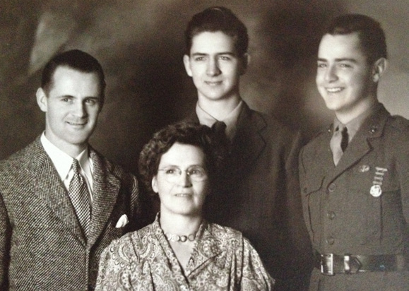 Baxter family portrait with mother Martha and brothers